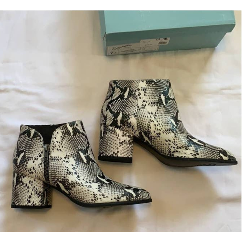 Seychelles Chaparral Black White Python Leather E… - image 7